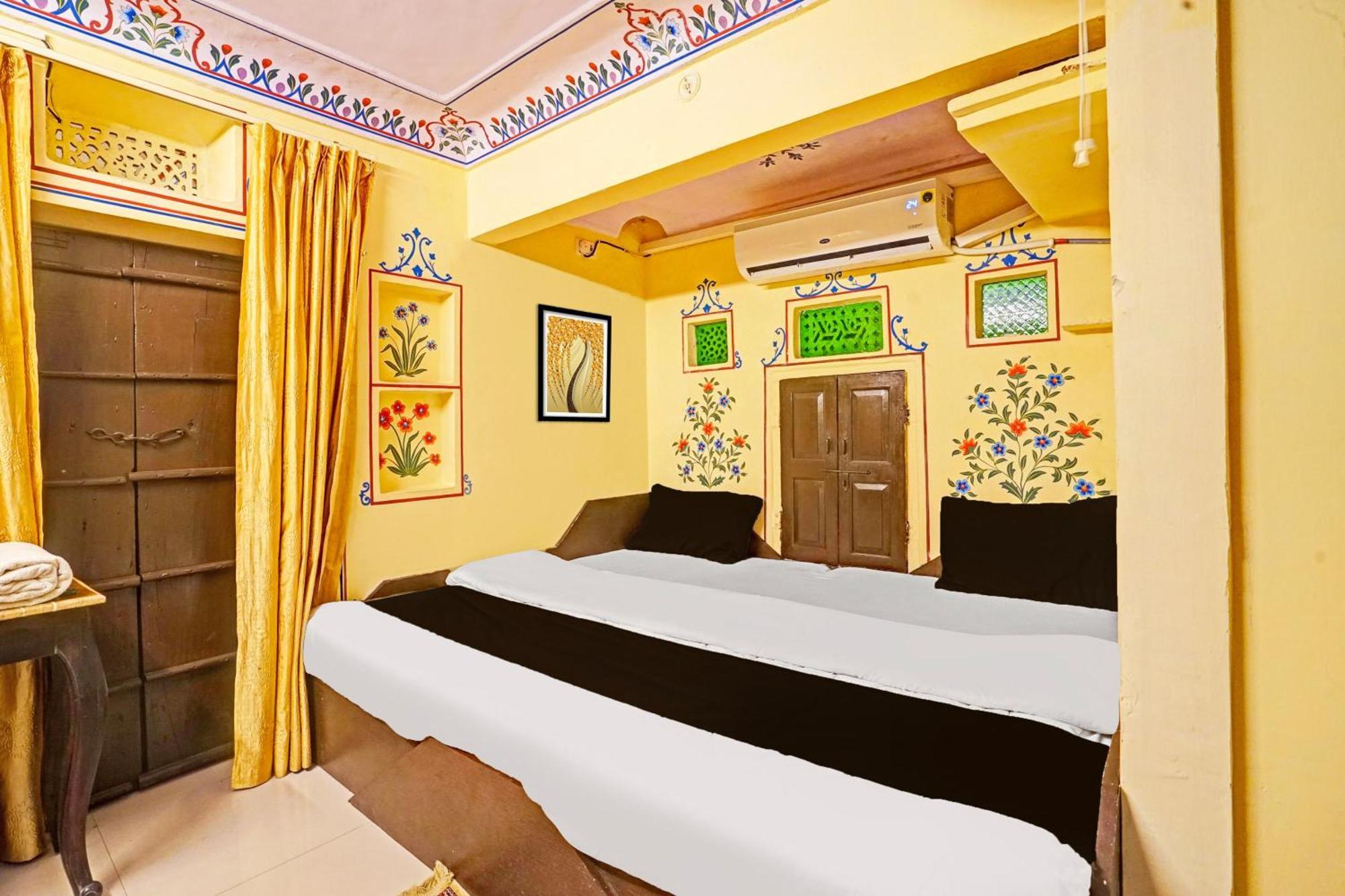 Super Collection O Ramganj Near Hawa Mahal Hotel Джайпур Екстериор снимка